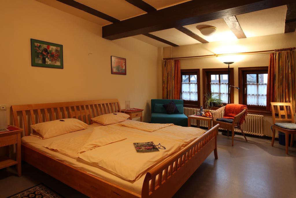 Hotel Im Hochzeitshaus Schotten Chambre photo